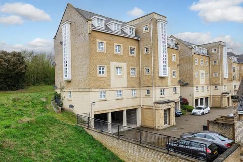 2 bedroom flat for sale, Waterstone Park, Greenhithe