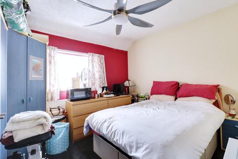 31 Annalee Gardens, South Ockendon, RM15 5DE