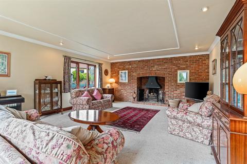 6 bedroom detached house for sale, Reynards Road, Welwyn