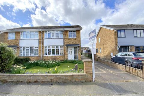 3 bedroom semi-detached house for sale, Bolingbroke Road, Cleethorpes