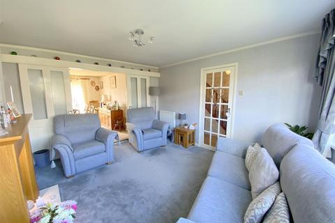 3 bedroom semi-detached house for sale, Bolingbroke Road, Cleethorpes