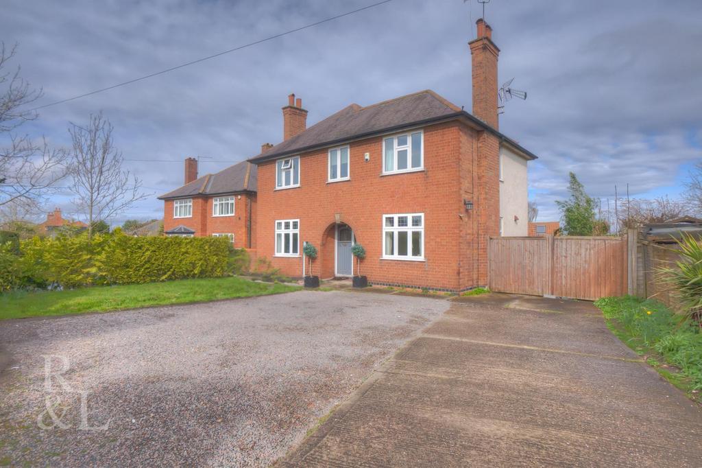 Loughborough Road, Bradmore, Nottingham 4 bed detached house for sale ...