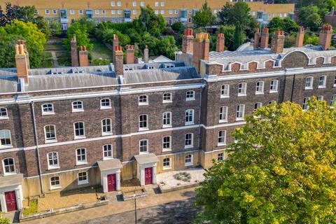 6 bedroom townhouse for sale, Historic Dockyard, Chatham