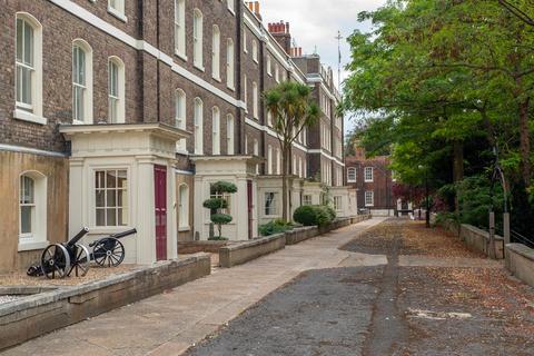 6 bedroom townhouse for sale, Historic Dockyard, Chatham