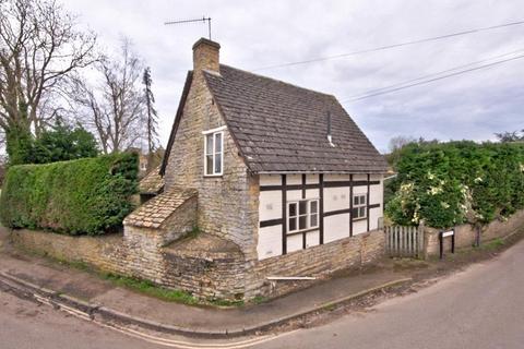 2 bedroom house for sale, Weston Road, Bretforton, Evesham