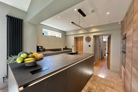 1 The Green, Kingsthorpe, Northampton, NN2 6QD