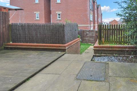69 Blisworth Close, Northampton, NN4 8QT