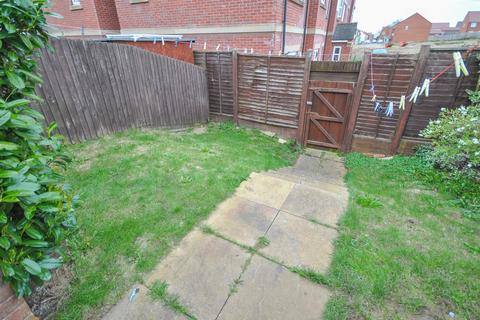 69 Blisworth Close, Northampton, NN4 8QT