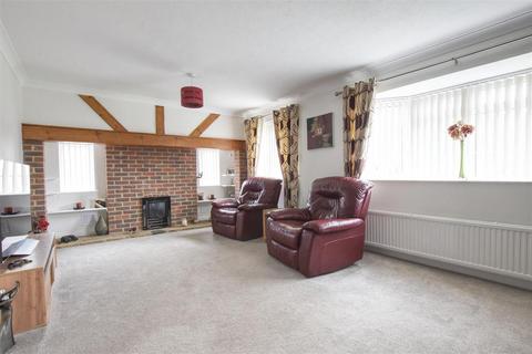 4 bedroom detached house for sale, Chestnut Walk, Bexhill-On-Sea