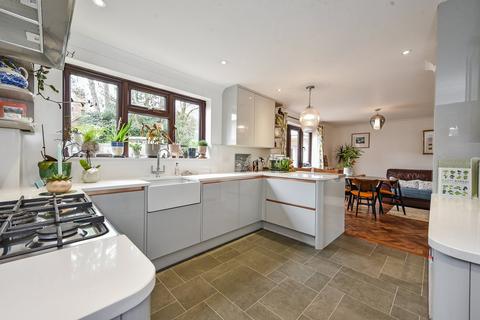 50 The Meadows, Lyndhurst, SO43 7EL