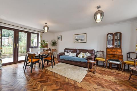 50 The Meadows, Lyndhurst, SO43 7EL