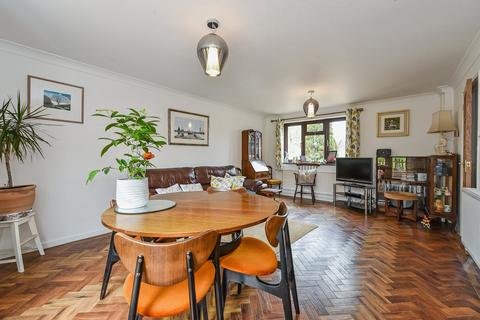 50 The Meadows, Lyndhurst, SO43 7EL