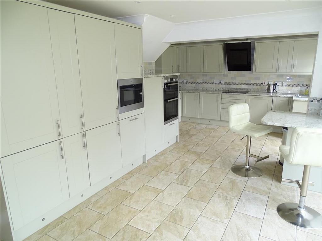 Kitchen Diner C