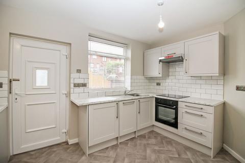 2 bedroom end of terrace house for sale, Nancroft Terrace, Armley, LS12