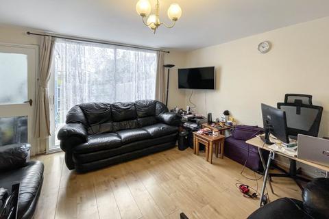 3 bedroom end of terrace house for sale, Kennedy Avenue, Enfield