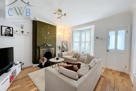 2 bedroom terraced house for sale, Malling Road, ME6