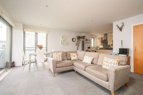 3 bedroom flat for sale, Western Harbour Terrace, Edinburgh EH6