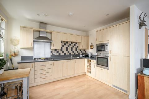 3 bedroom flat for sale, Western Harbour Terrace, Edinburgh EH6