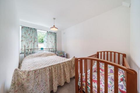 15 Mount Adon Park, London, SE22 0DS