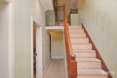1d Duddingston Park, Edinburgh, EH15 1JN