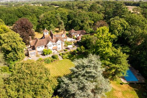 6 bedroom detached house for sale, Beacon Hill, Essex CM8