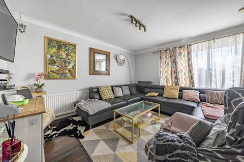 4 bedroom end of terrace house for sale, Parklands Drive, Chelmsford, Essex