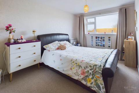 2 bedroom flat for sale, Viking Way, Eastbourne
