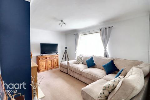 15 Fourth Avenue, Scampton, Lincoln, LN1 2UP