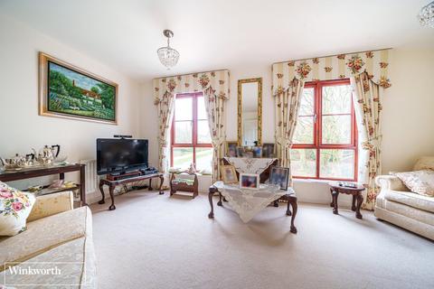 4 bedroom house for sale, Moths Grace, Basingstoke, Hampshire, RG24