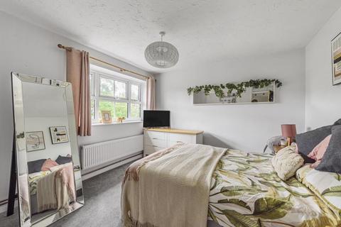 51 Constantine Way, Hatch Warren, Basingstoke, RG22 4UR