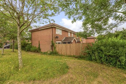 51 Constantine Way, Hatch Warren, Basingstoke, RG22 4UR