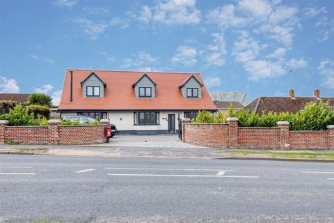 6 bedroom detached house for sale, Clacton on Sea CO15