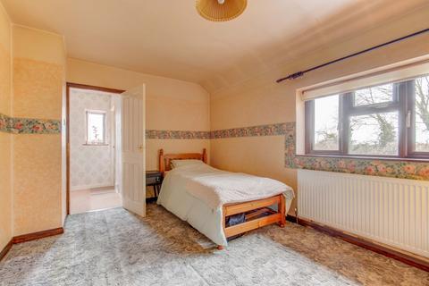53 Foxlydiate Crescent, Redditch, B97 6NJ