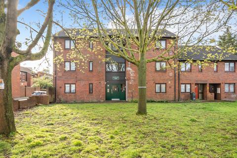 10 Croydon Grove, Croydon, CR0 3LR