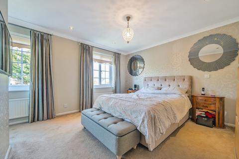 6 bedroom detached house for sale, Watkins Close, Finchampstead, Wokingham
