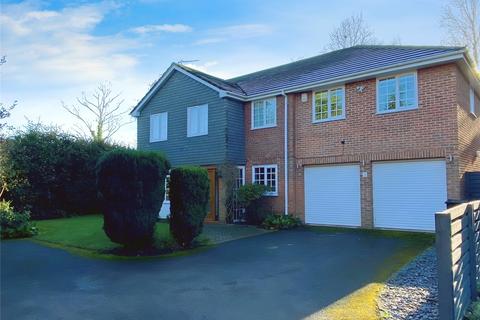 Watkins Close, Finchampstead, Wokingham