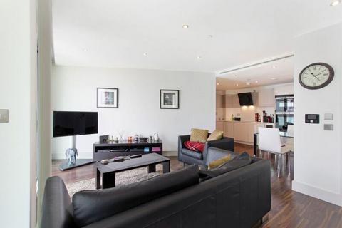 2 bedroom flat to rent, Altitude Point, London, E1