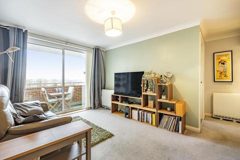 2 bedroom flat for sale, Overhill Road, East Dulwich