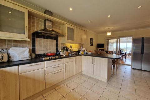 5 bedroom detached house for sale, Connacht Way, Pembroke Dock, Sir Benfro, SA72