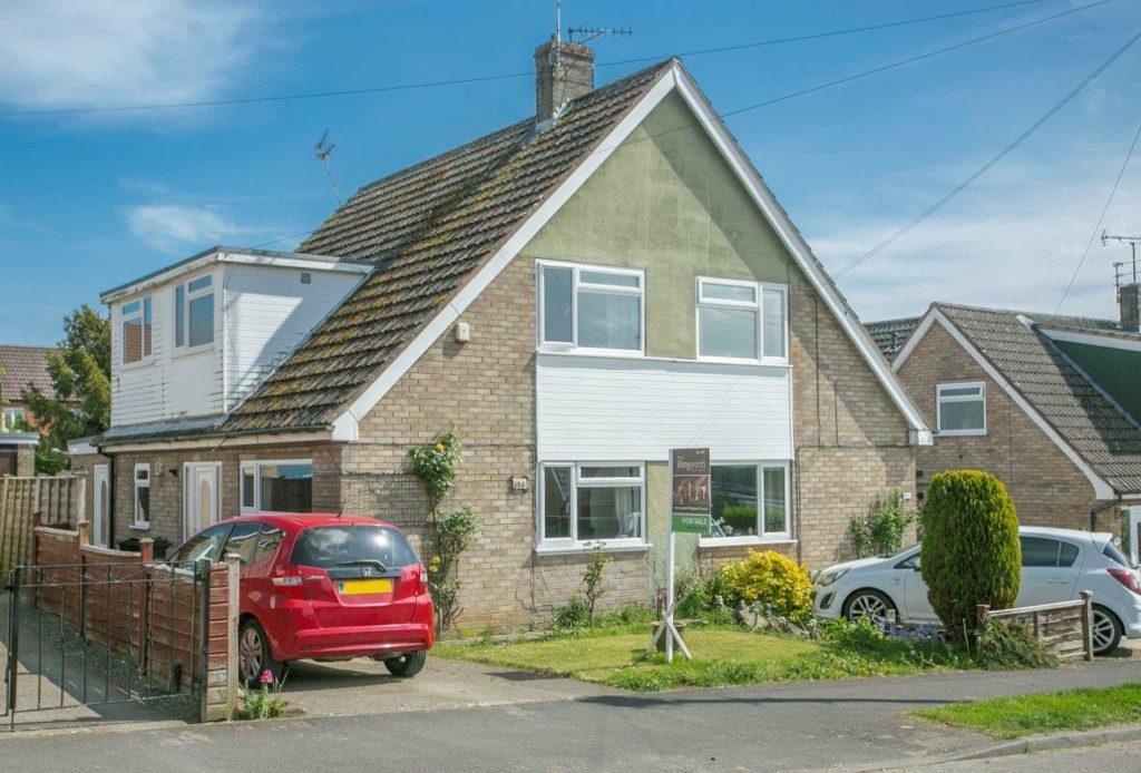 Whitfield Avenue, Pickering 3 bed semidetached house for sale £244,000