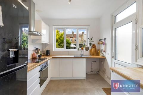 2 bedroom house for sale, Pretoria Road North, Edmonton, London, N18