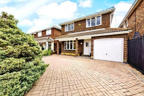 4 bedroom detached house for sale, Furtherwick Road, Canvey Island, SS8