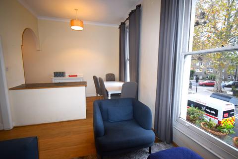 2 bedroom flat to rent, Elgin Avenue, London W9