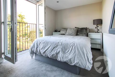61 Southend Crescent, London, SE9 2SD
