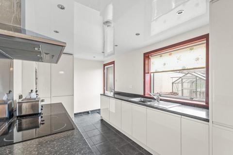 22 Forthvale, Menstrie, FK11 7AS