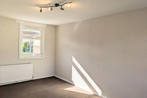 2 bedroom maisonette for sale, Woodstock Walk, Bradford BD5