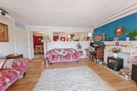 2 bedroom flat for sale, Bridport
