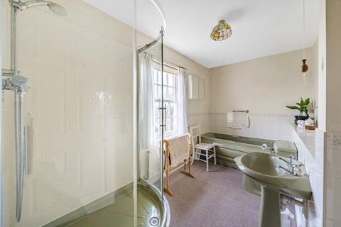 5a Clarence Road, Wotton-under-edge, GL12 7EX