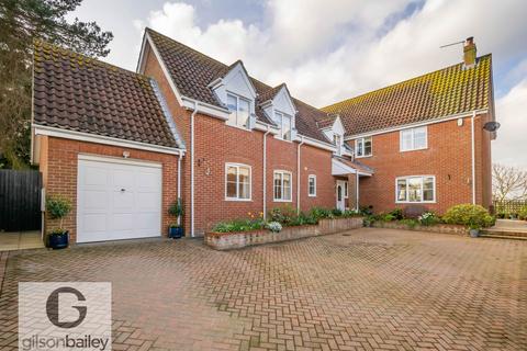 4 bedroom detached house for sale, Penny Rise, Norwich NR13