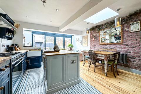 2 Truro Road, Bristol, BS3 2AE